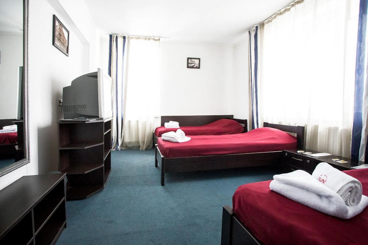 Hotel Sunlit Iwano-Frankiwsk Exterior foto